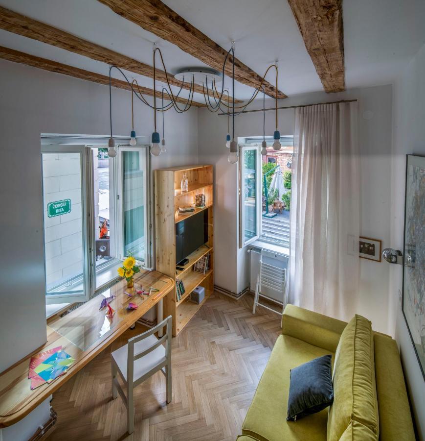 Karinatura Ljubljana Exterior foto